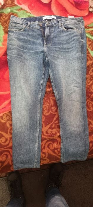 Blugi Guess noi marimea M