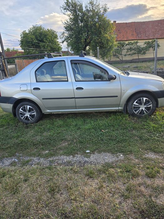 Vand Dacia Logan