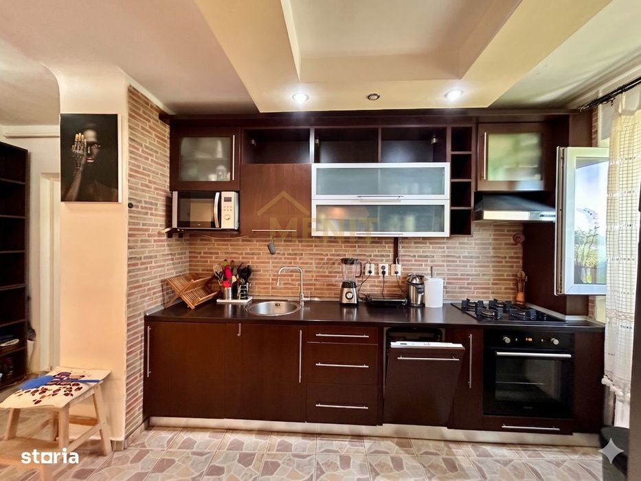 Apartament 3 camere, 2 bai, centrala proprie, Bd. Bucuresti, Ploiesti