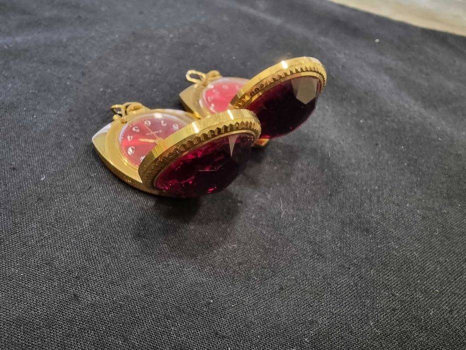 Съветки часовник ЗАРЯ- позлатен