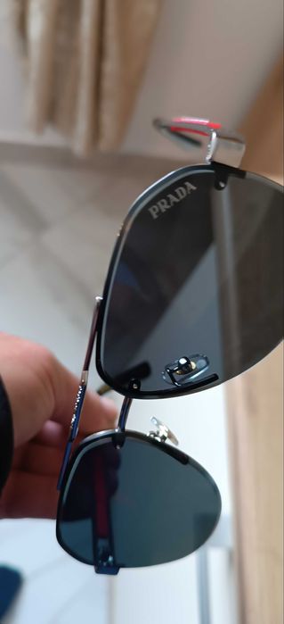 Ochelari de soare Prada