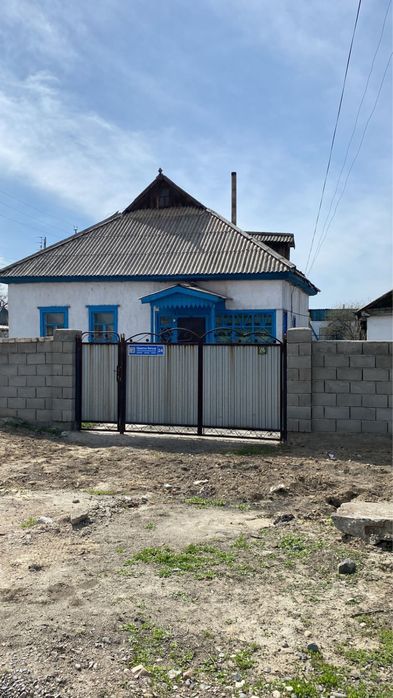 Продаётся дом с удачным расположением!