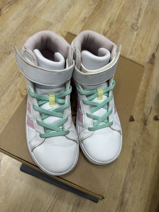 Adidas gheata fetite