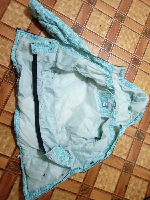 продаю лыжные брюки и куртку