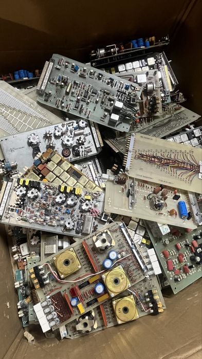 Платки. Електронна скрап