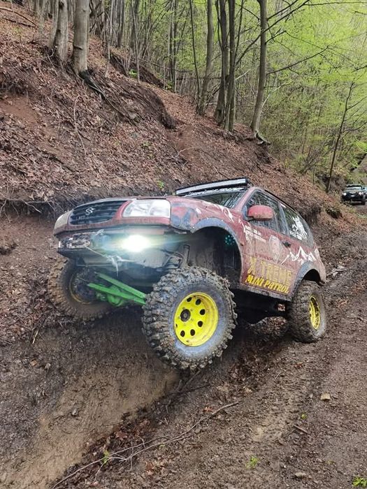 Suzuki Grand Vitara swap 1.9 (off road)