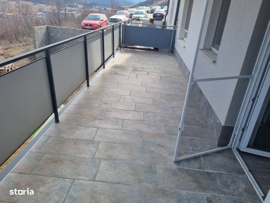 Apartament 3 camere, terasa 25mp, zona Vivo, Razoare — fotografia 1