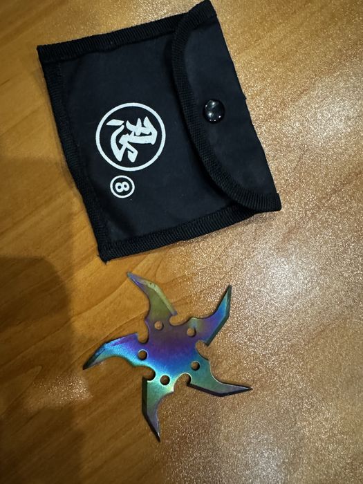 Ножове-1тренировачна карамбитка и един тренировачен csgo knife