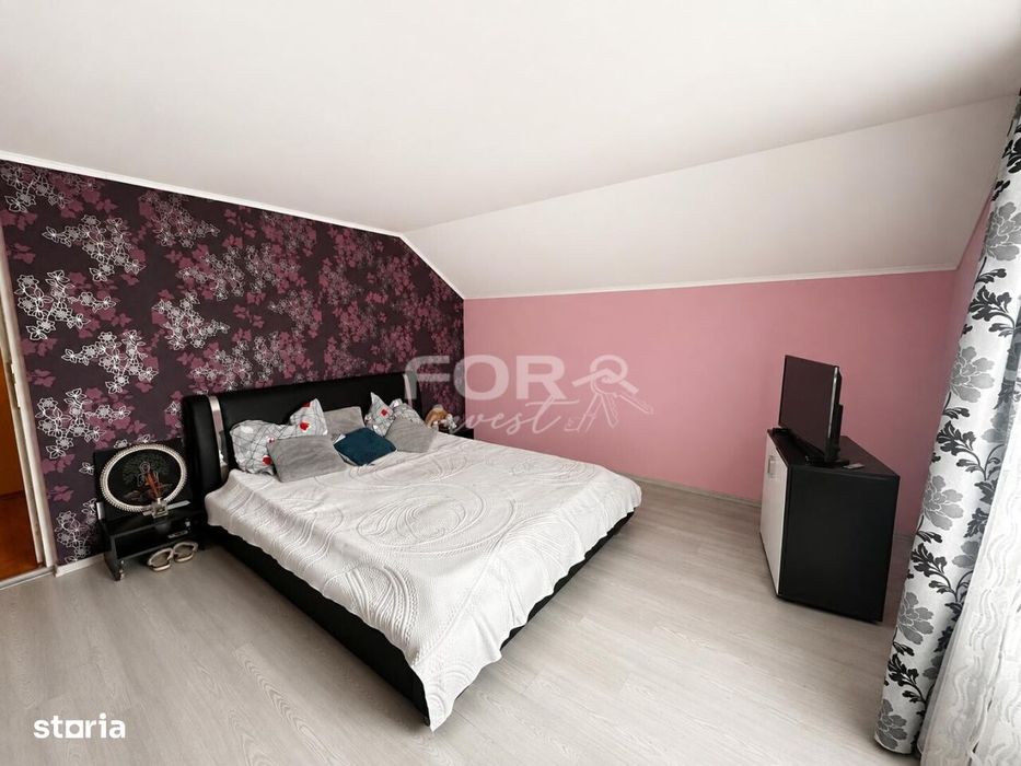 Vilă cu 5 camere, 880mp teren, de vânzare în Oncea Oradea