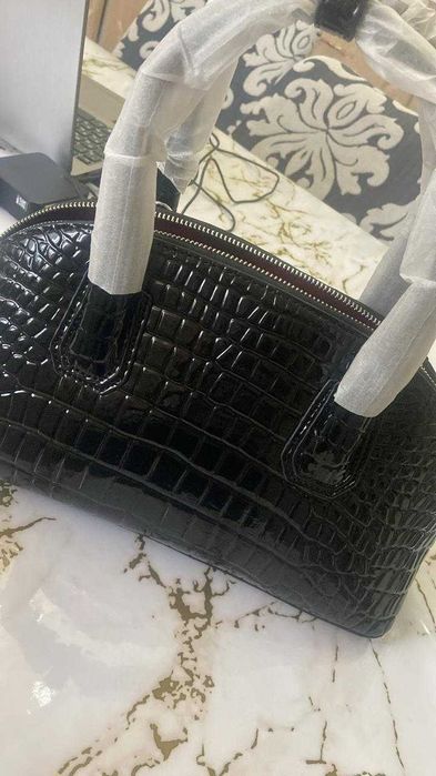 Сумка из натуральной кожи