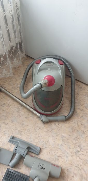 Продаю Пылесос ZEPTER