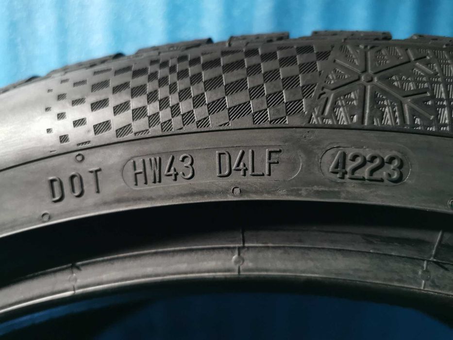 265/40 R21 continental m+s 4 bucati
