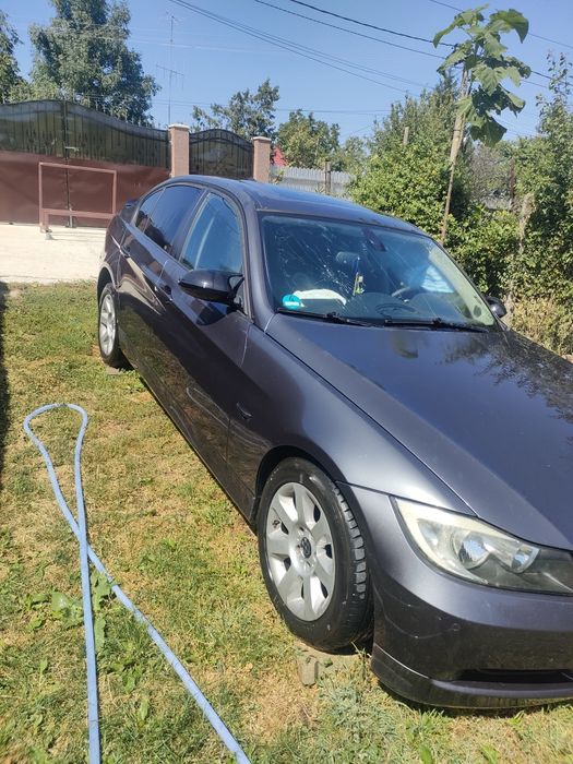 BMW seria 3 avariat radiat din circulație