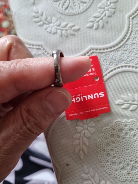 Продам серебряное кольцо