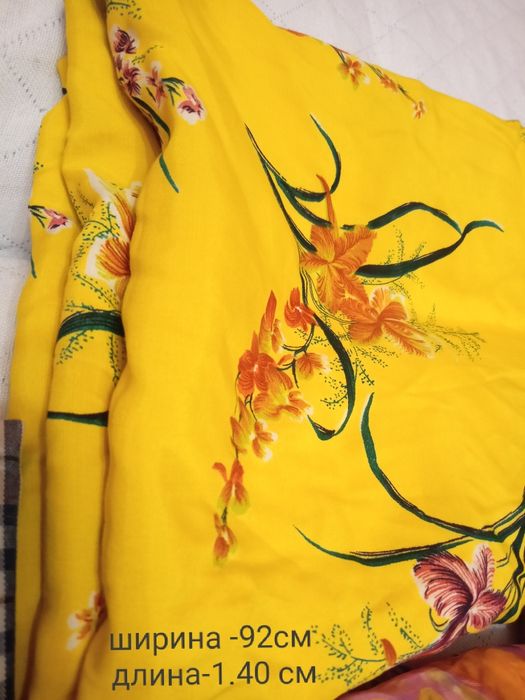 Отрезы  тканей (трикотин ,вискоза)