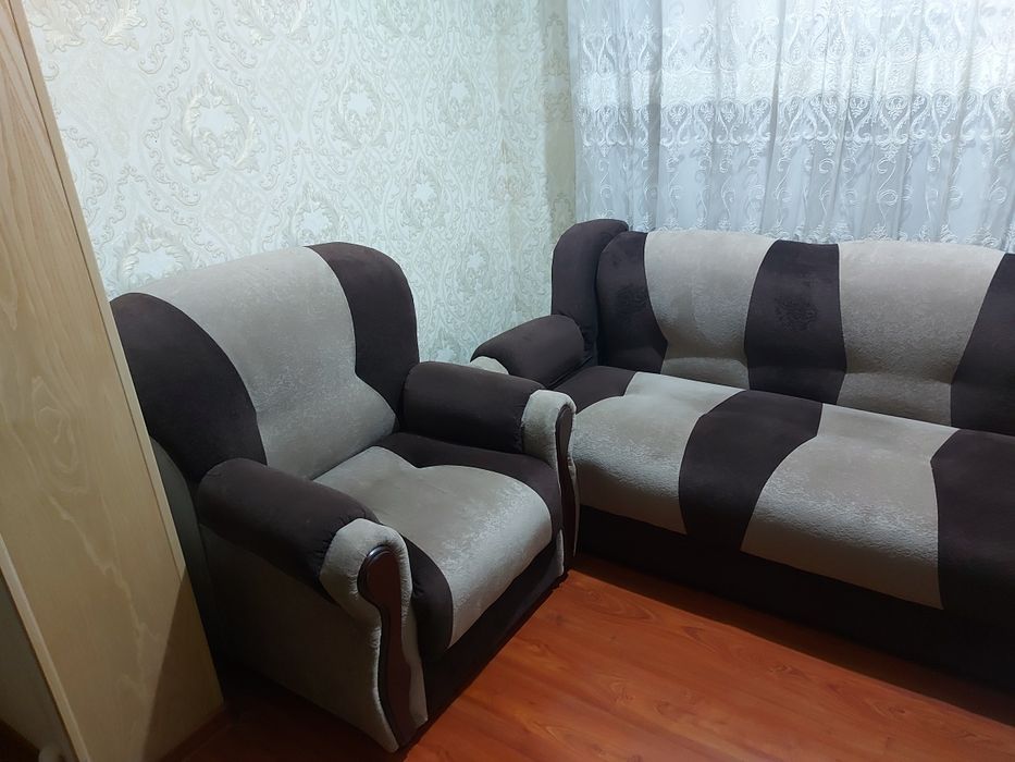 Диван и кресло продается