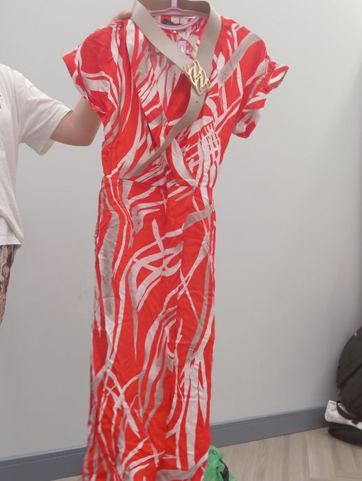 Көйлек 20000 тг(35000 алғам бір рет киілген)