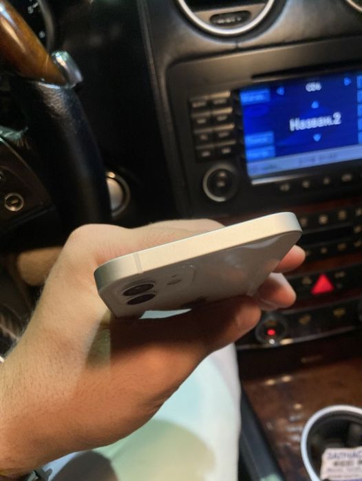 Продам айфон 12   iphone 12