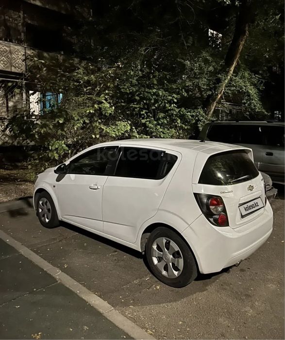Chevrolet Aveo 2013 год