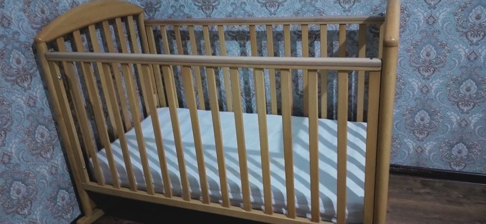 Кроватка детская