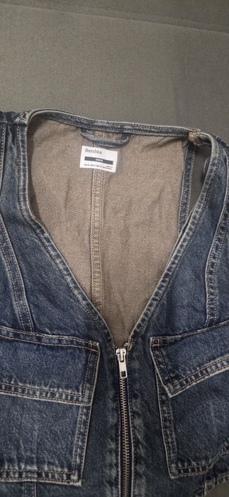 Vesta pentru femei Bershka,marimea Xs,state foarte buna