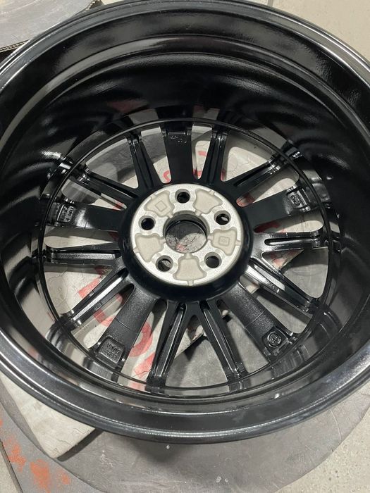 Камри 75 Оригинал R18