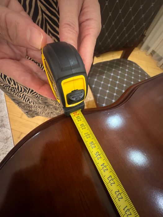 Стол для гостиной