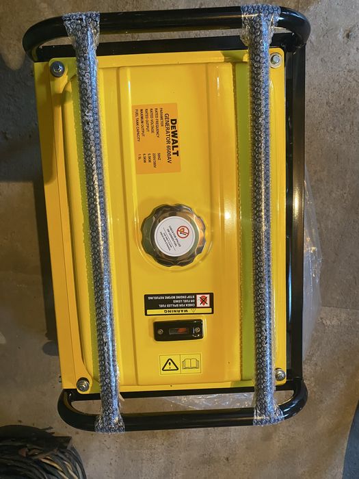 Бензиновый генератор