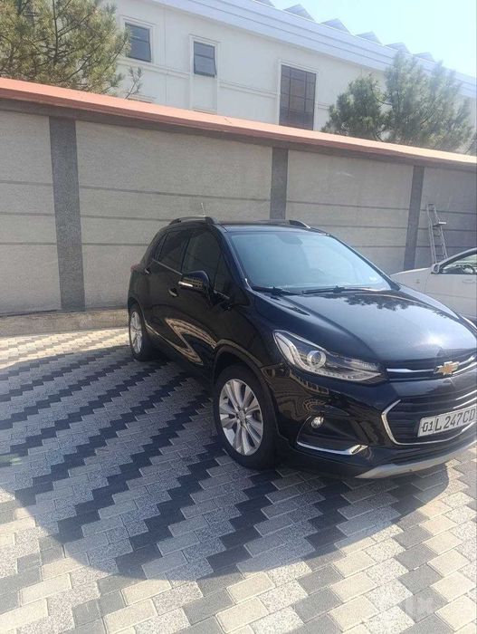 Tracker premier 2019 год