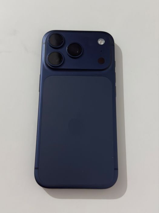 Айфон 17pro 256гб