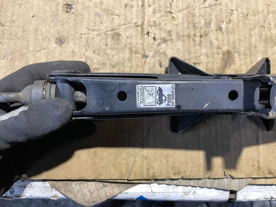 Авариен Крик Авто Крик Toyota Prius