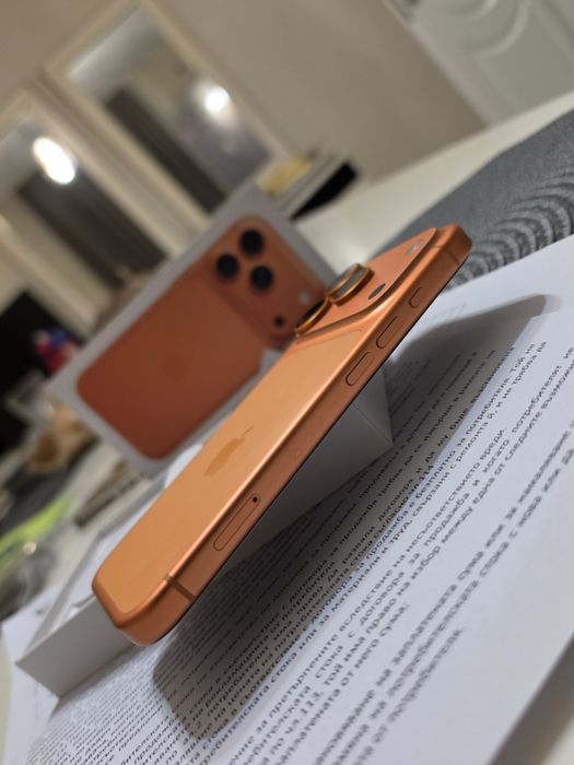 Iphone 17 pro 256 GB ORANGE като НОВ