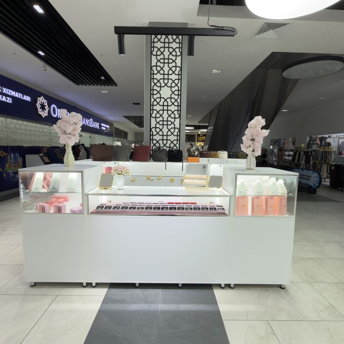 Zargarlik doʻkon uchun premium LED vitrina mebeli sotiladi Yangi holat