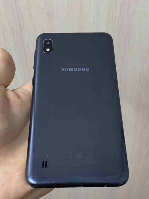Samsung A10 продам