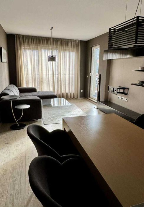 Дава се под наем Двустаен апартамент в София, Гоце Делчев - 75 кв.м за 797.64 € - Снимка #1