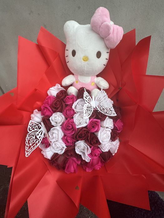 Buchet Hello Kitty 51 trandafiri