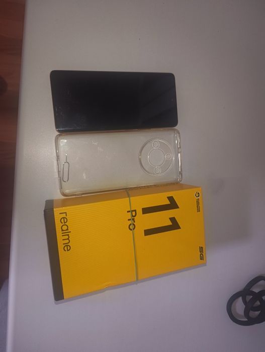 Продам телефон Realmi.