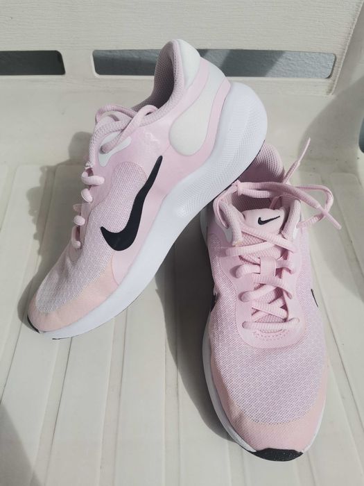 Маратонки Nike 34 номер