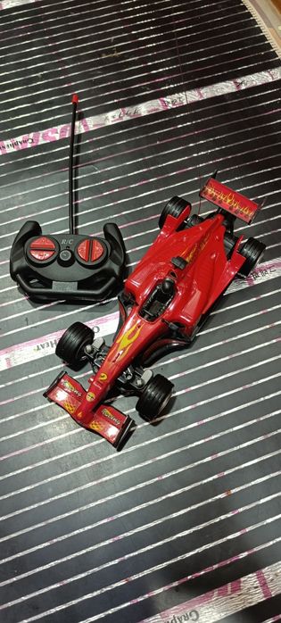 Машинка на пульте