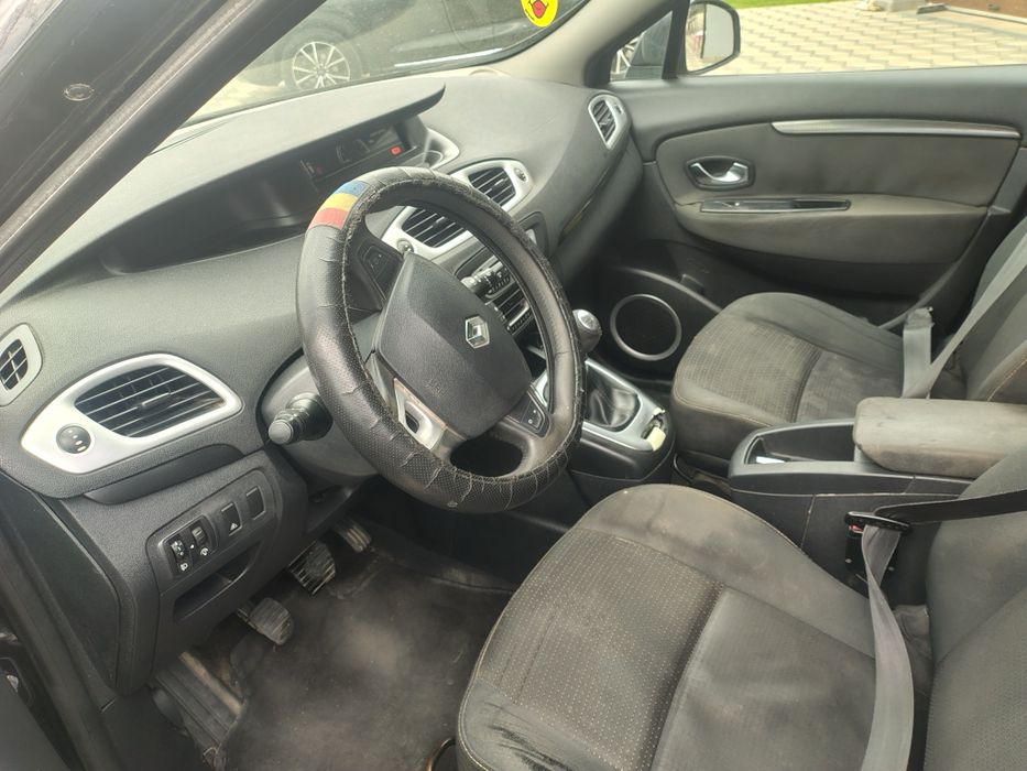 Vând Renault Scenic 2009