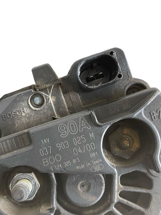 Alternator Volkswagen Polo 6N1 1994 - 1999 037903025M