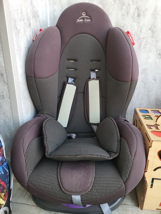 Продам автокресло детское