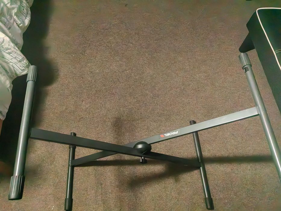 Синтезатор  YAMAHA PSR-E383