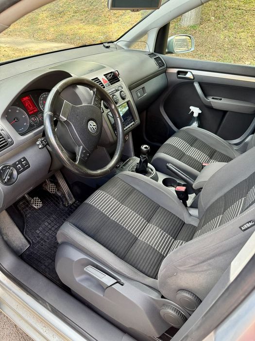Vând vw touran united
