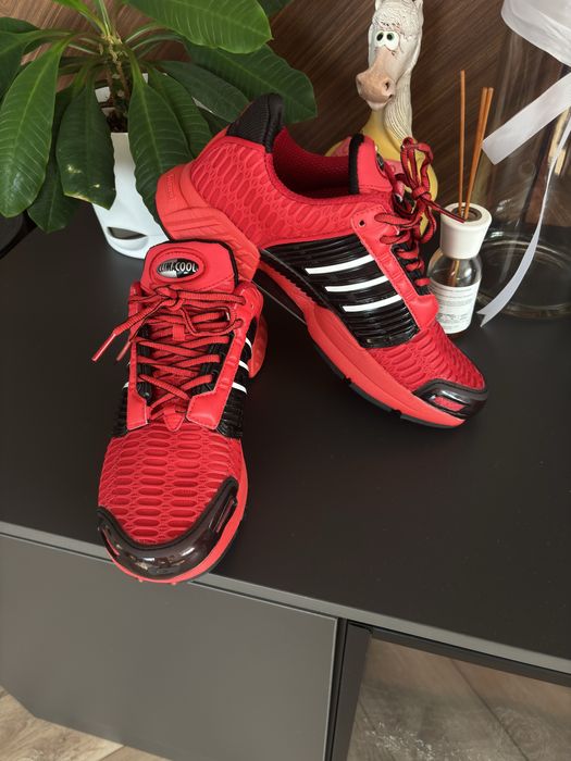 Продам красовки adidas