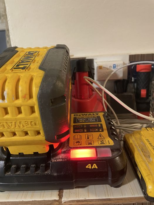 acumulatori Dewalt flex volt 9 ah