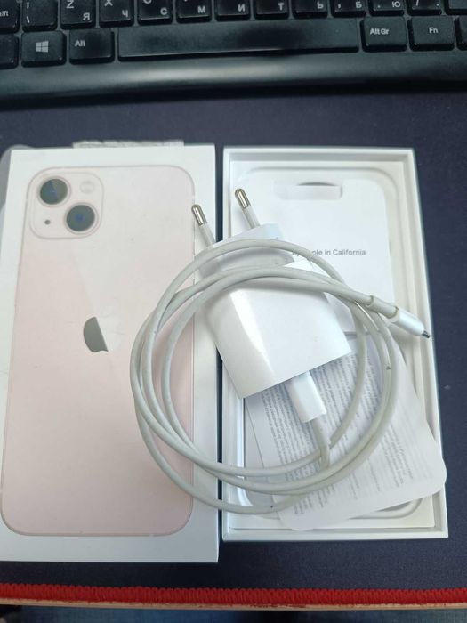 Продам iPhone 13 128gb