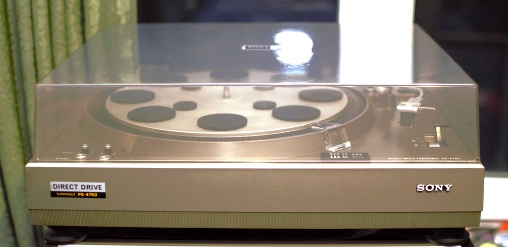 Виниловый проигрыватель Sony PS-4750