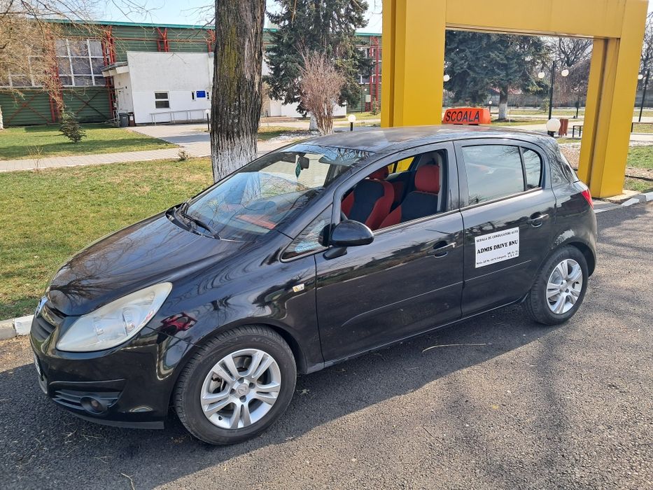 Instructor auto Scoala de șoferi Câmpina Prahova