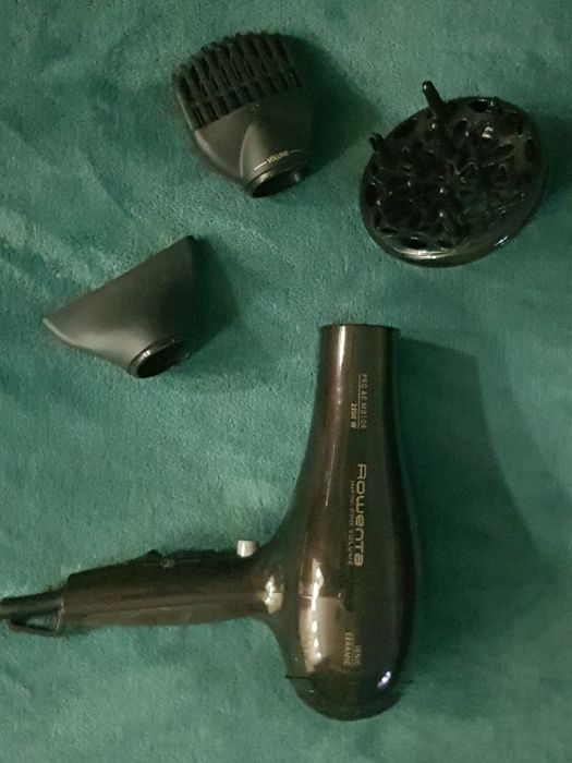 Продам фен Rowenta